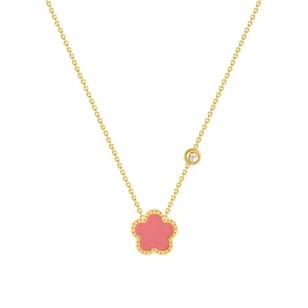 Red 5 Leaf Clover